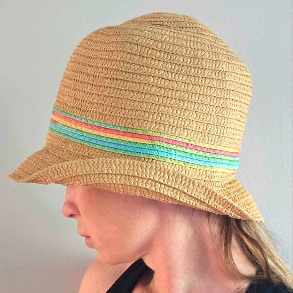 Straw beach sun hat 4/$20 - Picture 2 of 7